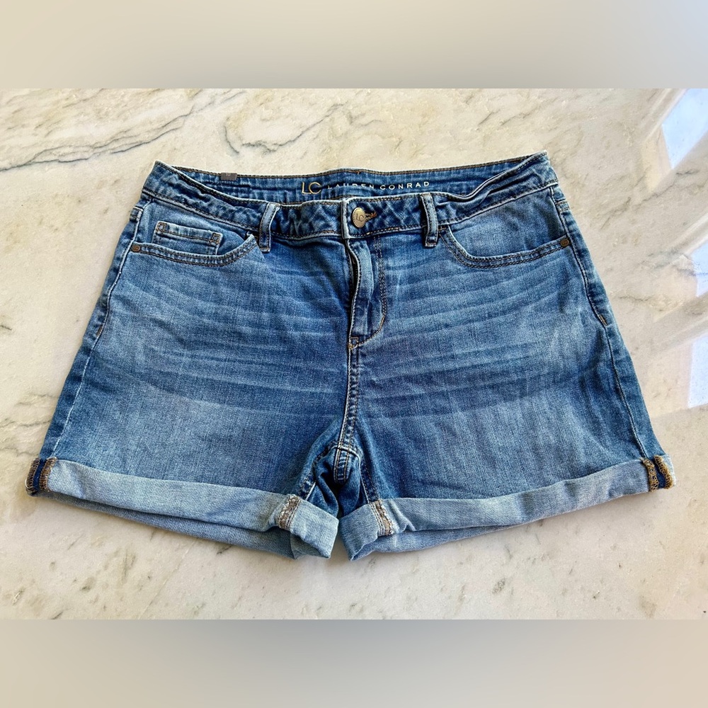 Lauren Conrad Women's Blue Denim Shorts, 4” inseam, size 10
